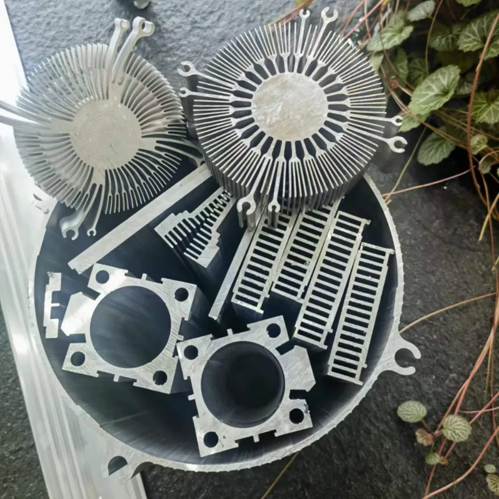 Fan-type Heat Dissipator Profile
