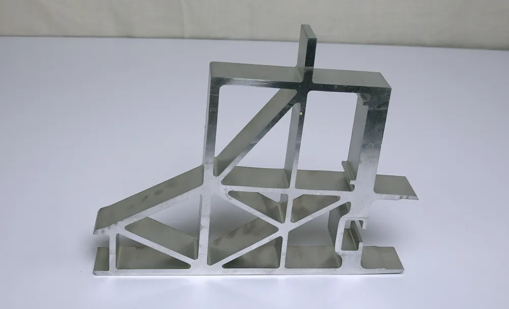 Aluminum extrusion profile and structural component