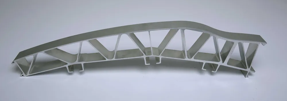 Aluminum extrusion profile and structural component