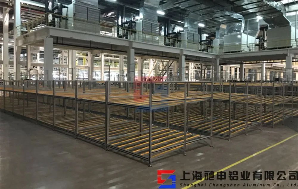 Bàn làm việc khu logistics ô tô khung nhôm định hình