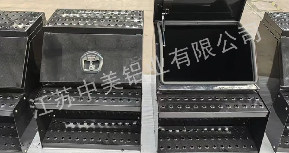 Step Aluminum Tool Box